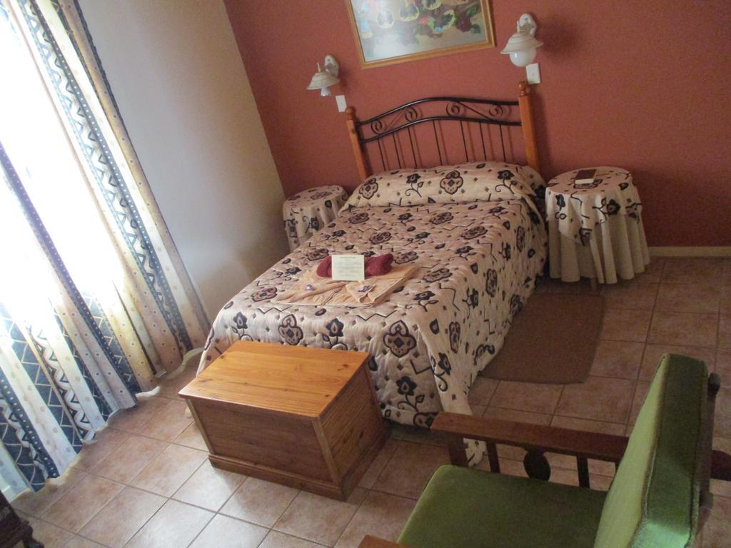Van Rhyn Guest House Vanrhynsdorp Экстерьер фото